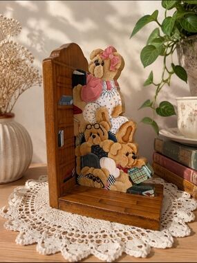 Vintage 3D Layered Hand Painted Teddy Bear Bookend Folk Art Nursery Shelf Decor